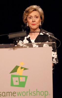 actor Joan Ganz Cooney large photo