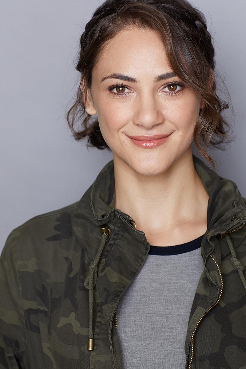 actor Paloma Dominguez large photo