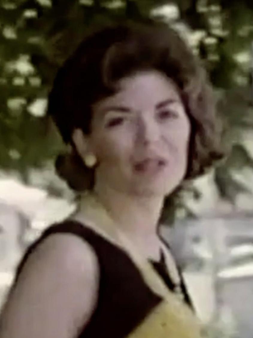 actor Joyce Dahmer large photo