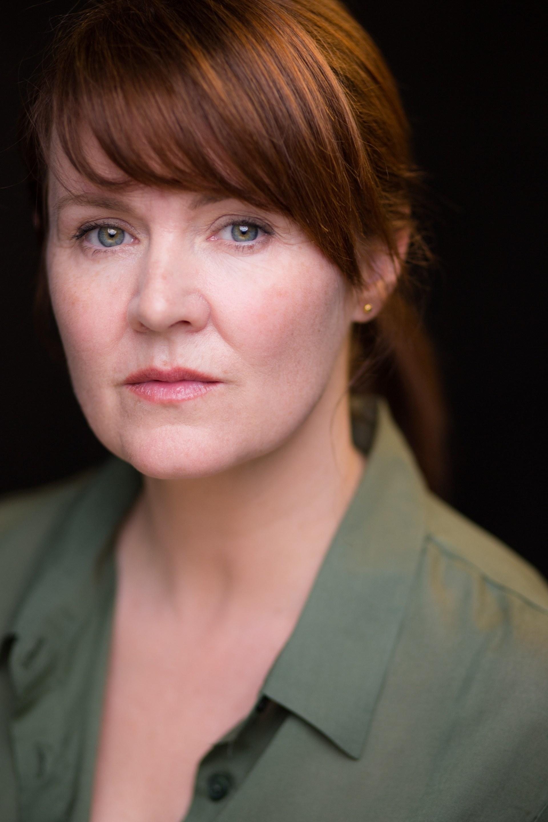 actor Marianne McIvor large photo