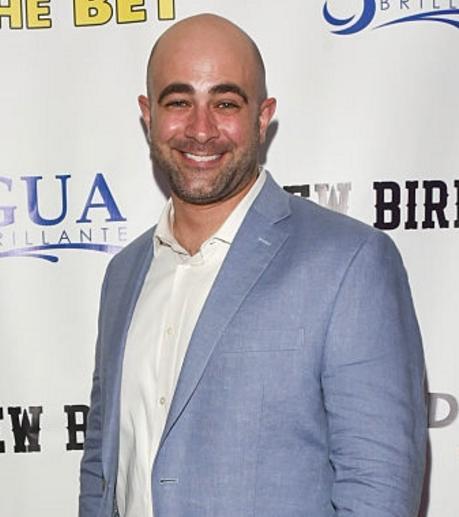 actor Reza Riazi large photo