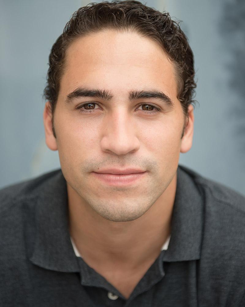 actor Matt Martin large photo