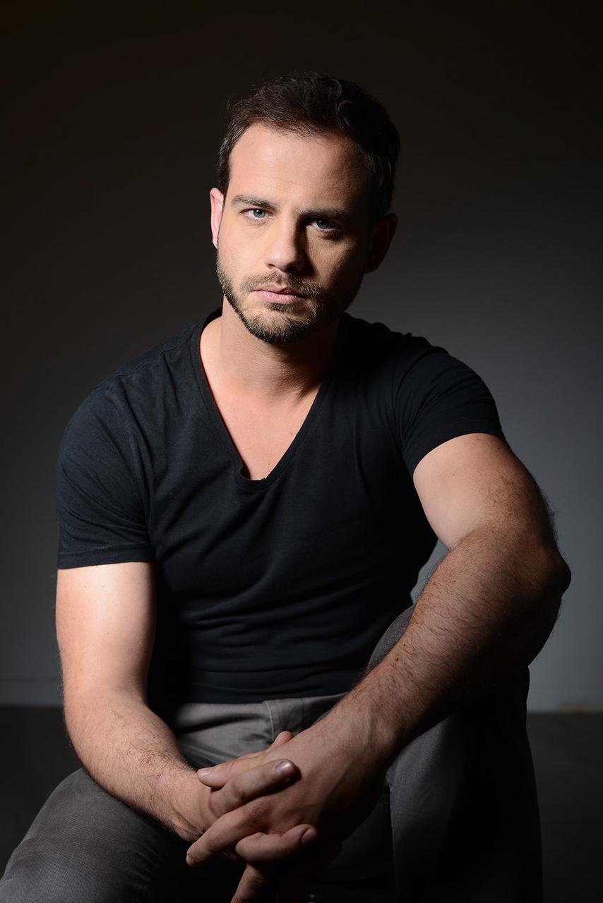 actor Luís Lourenço large photo