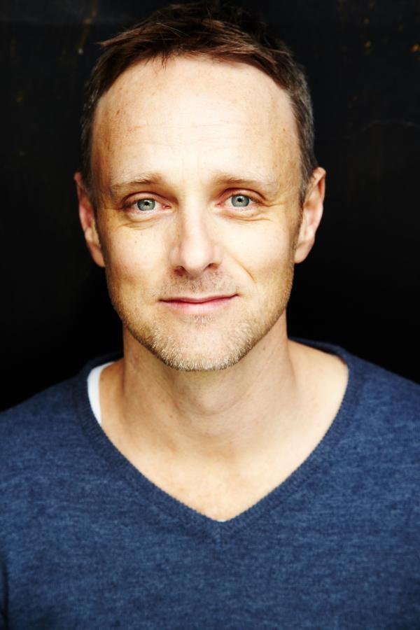 actor Ed Wightman large photo