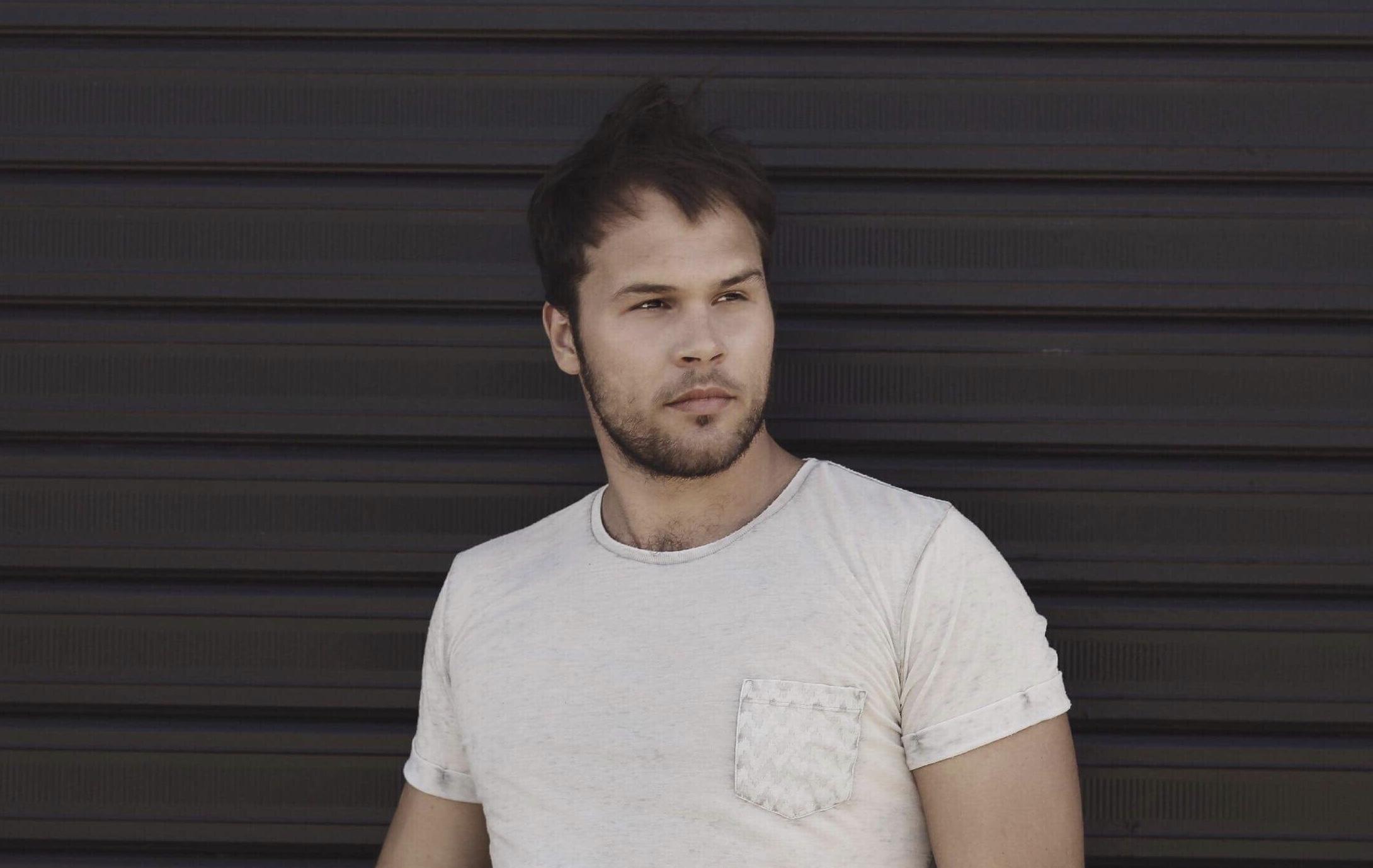 actor Beau Jones large photo