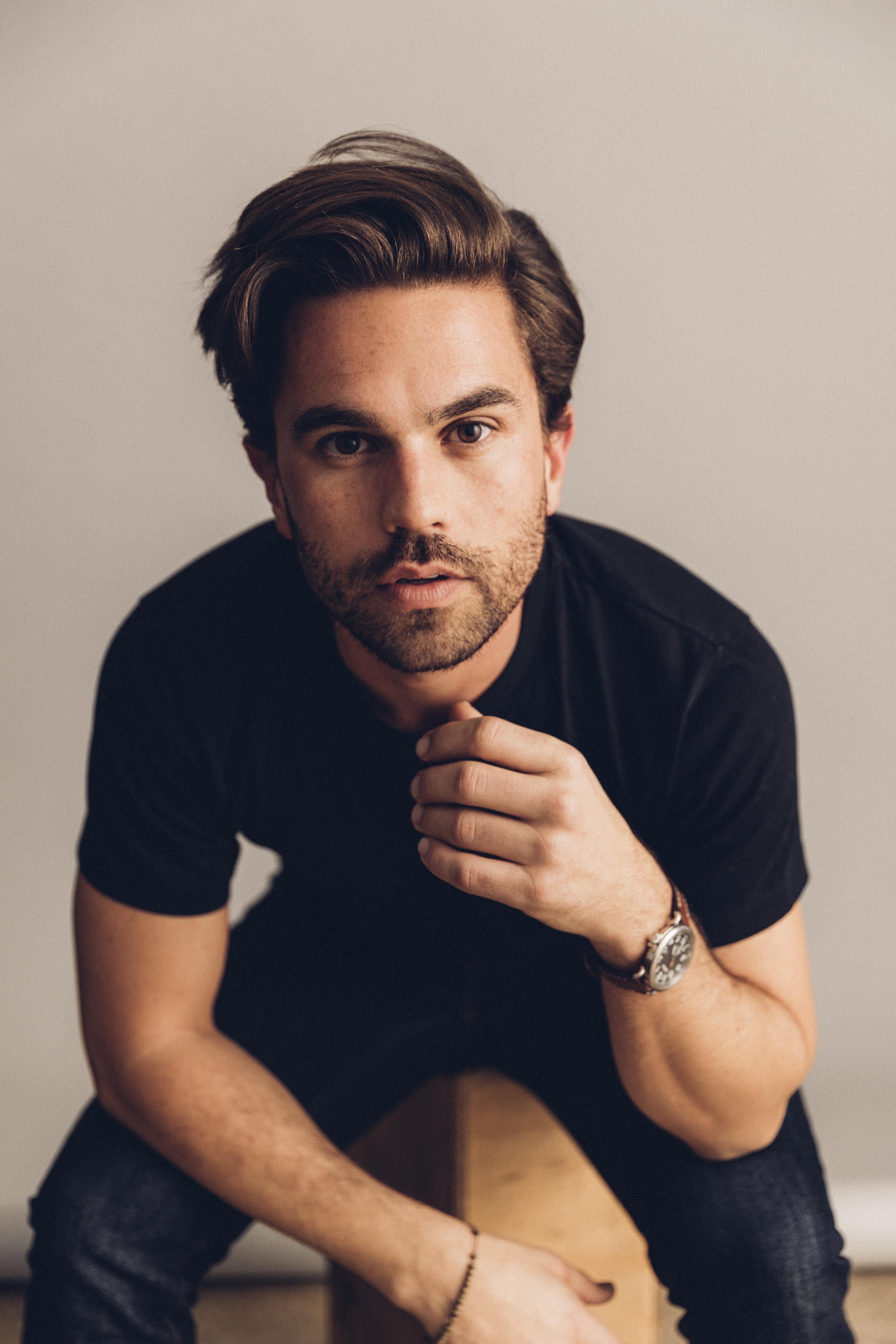 actor Casey Dolkas large photo