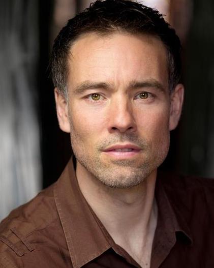 actor Matthew Rutherford large photo