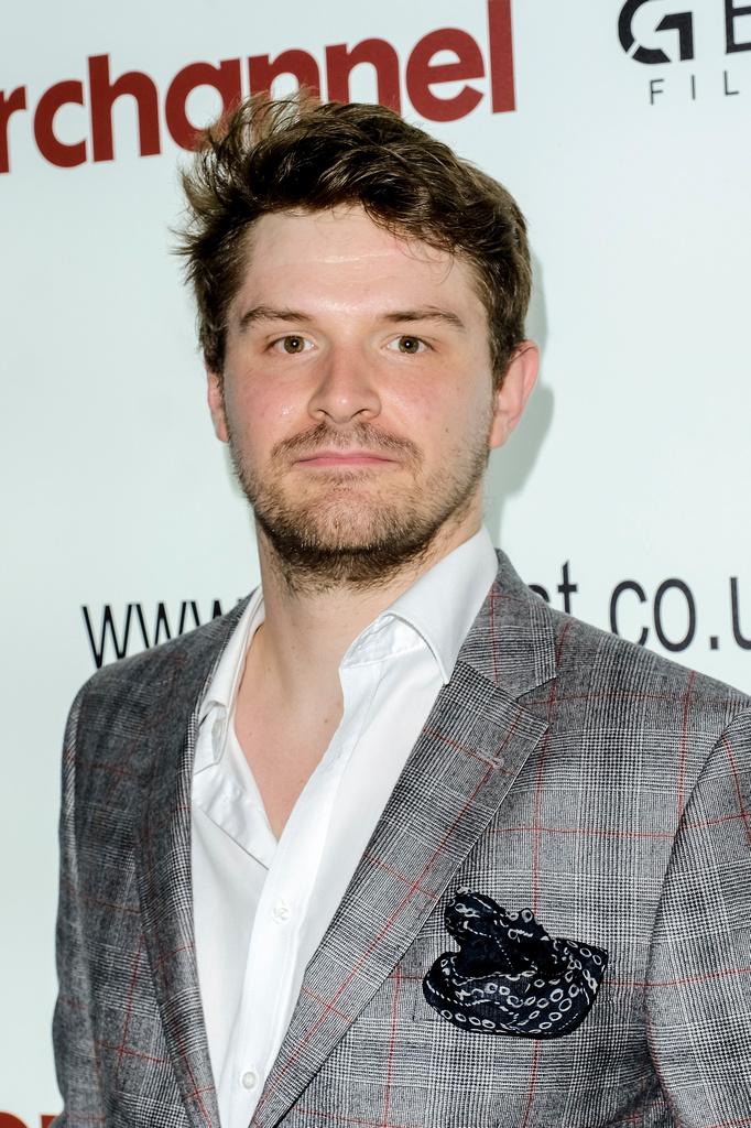 actor Tom Bailey large photo