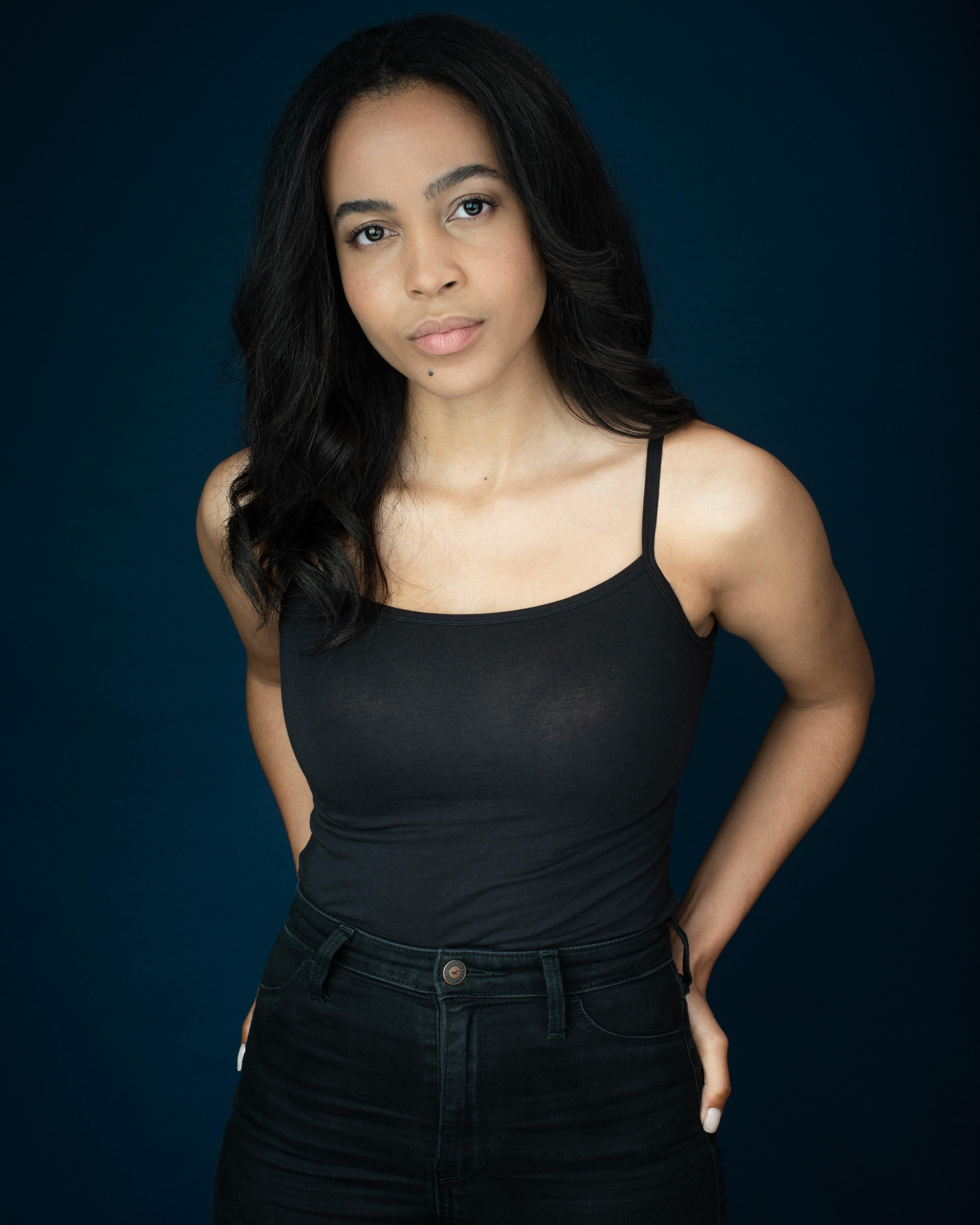 actor Tiara Johnny large photo