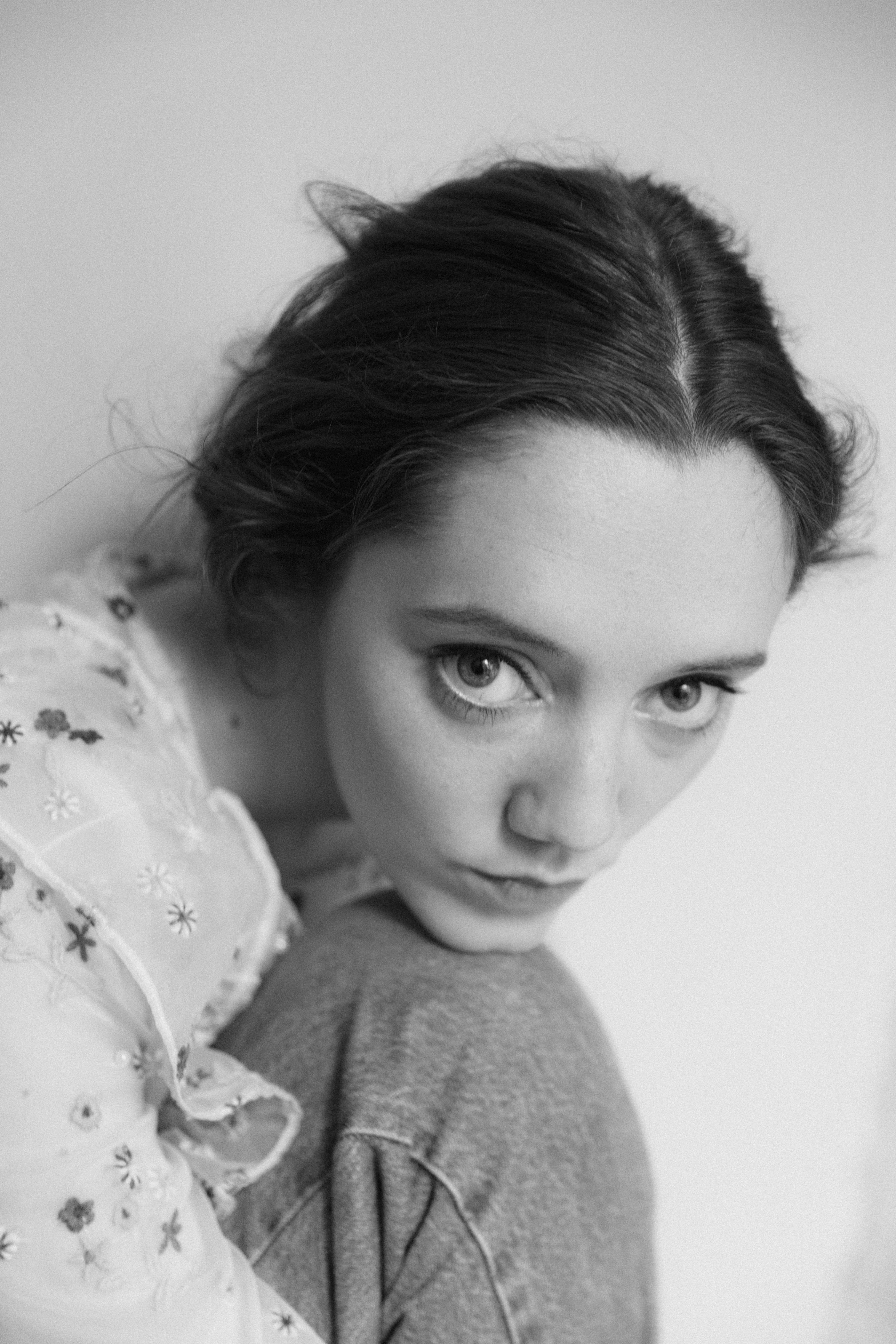 actor Mirren Mack large photo