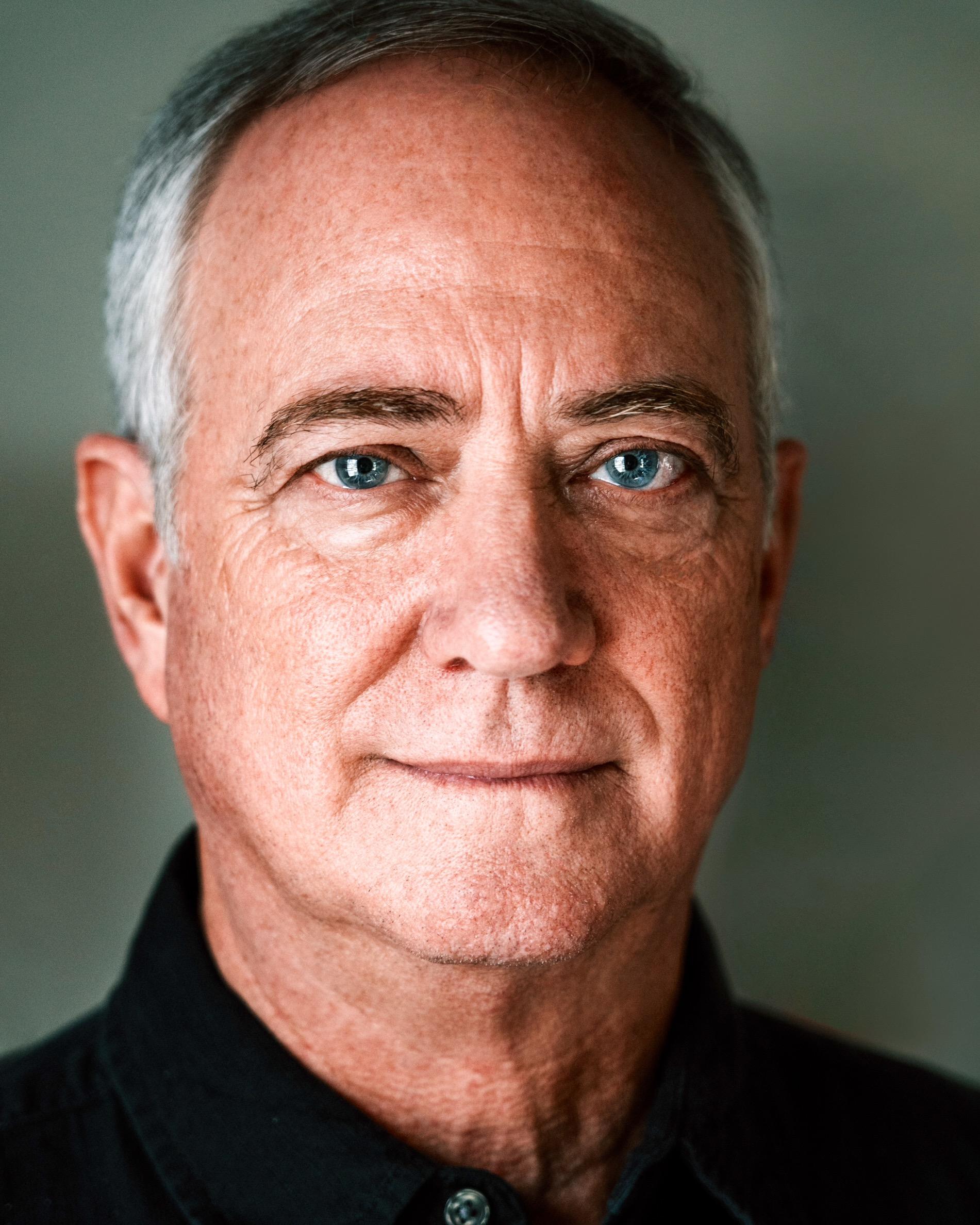 actor Greg Violand large photo