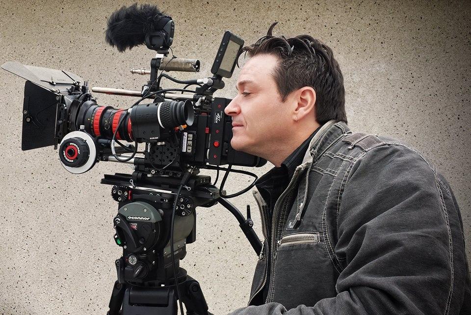 actor Barry J. Gillis large photo