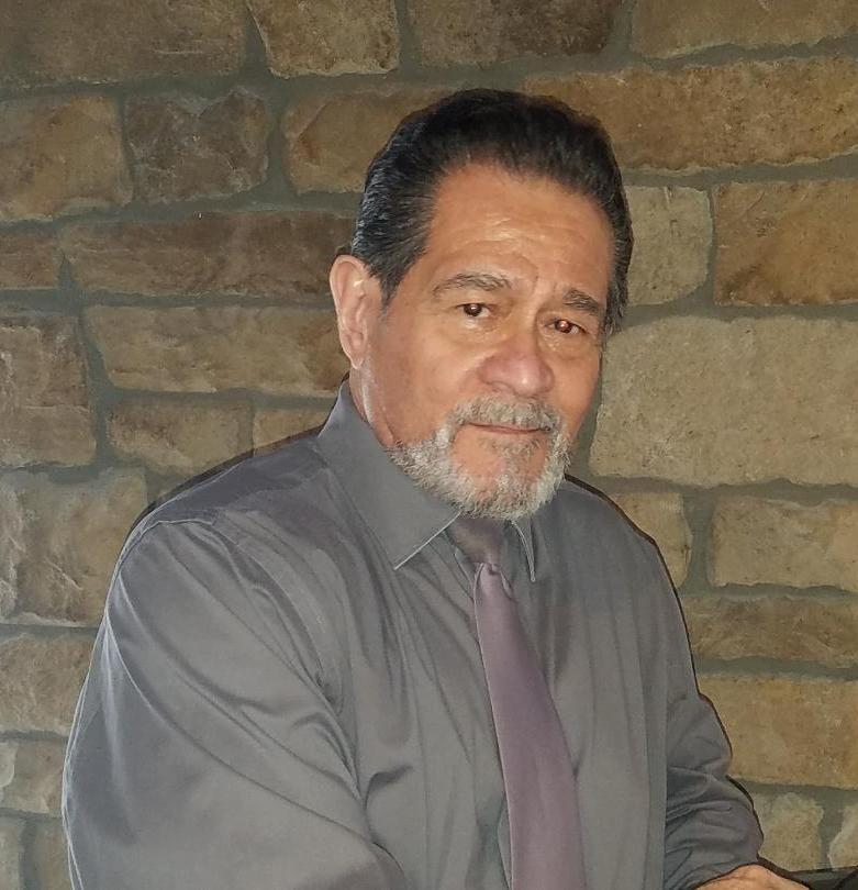 actor Fidel Corona large photo