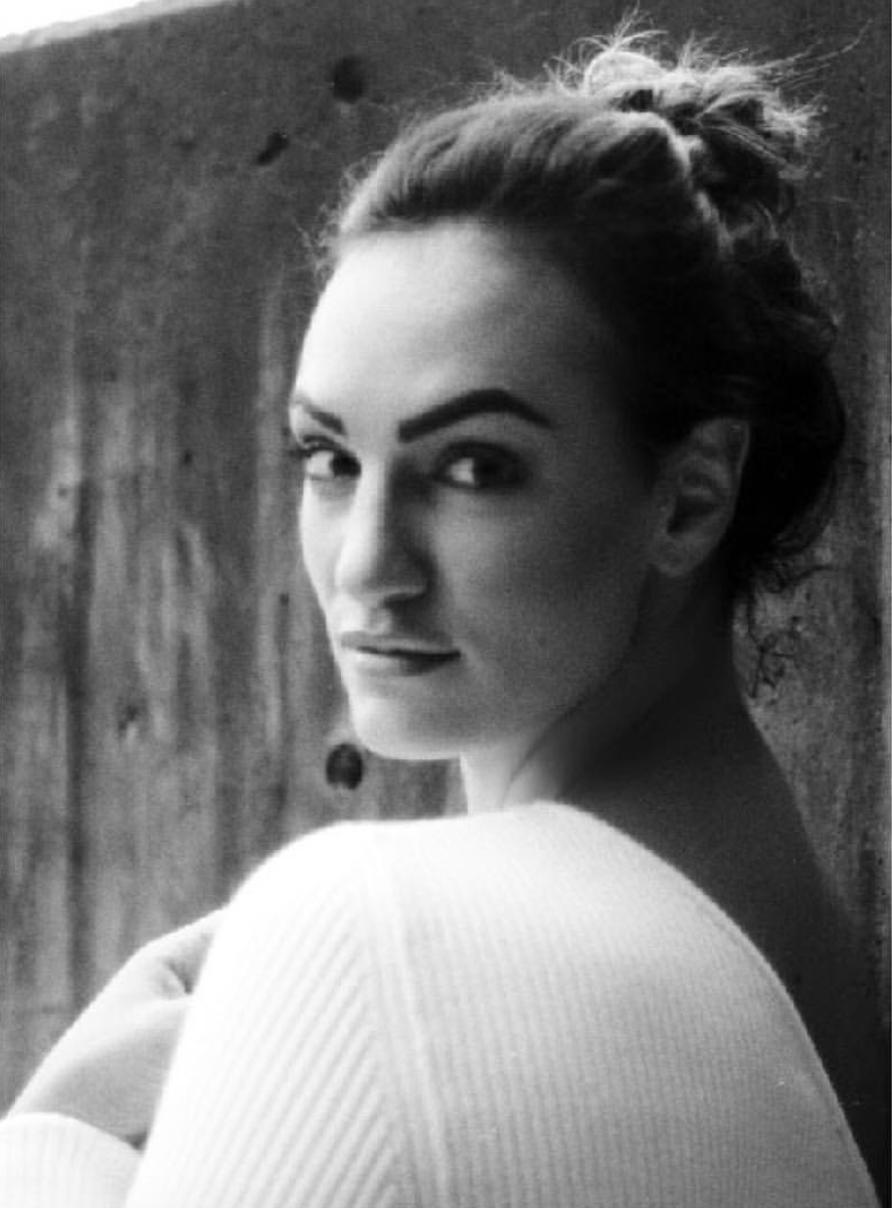 actor Therés Amee large photo