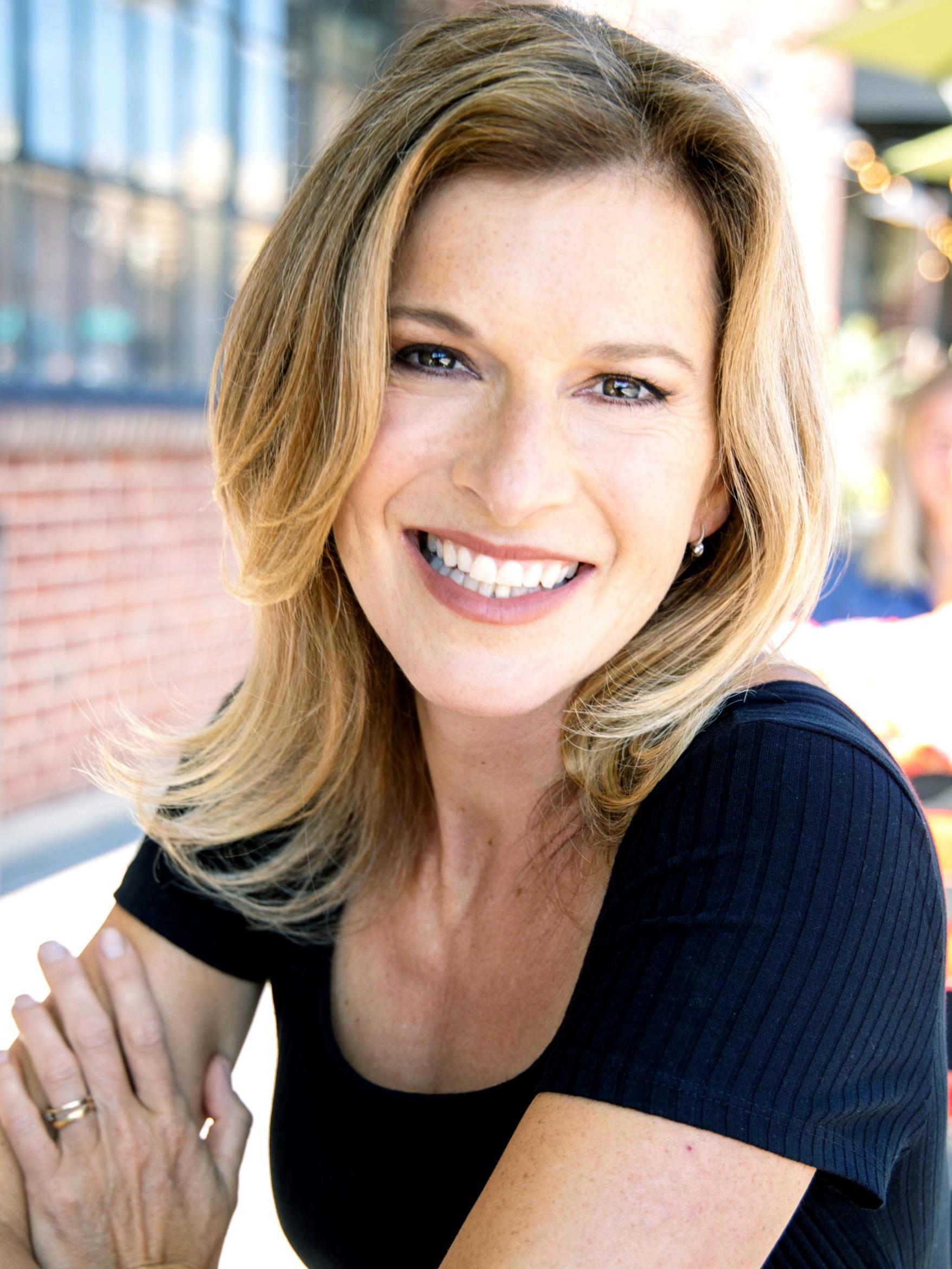 actor Barbara Gehring large photo