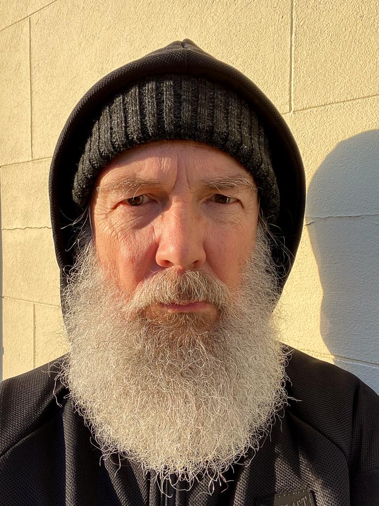 actor Ean Skinner large photo