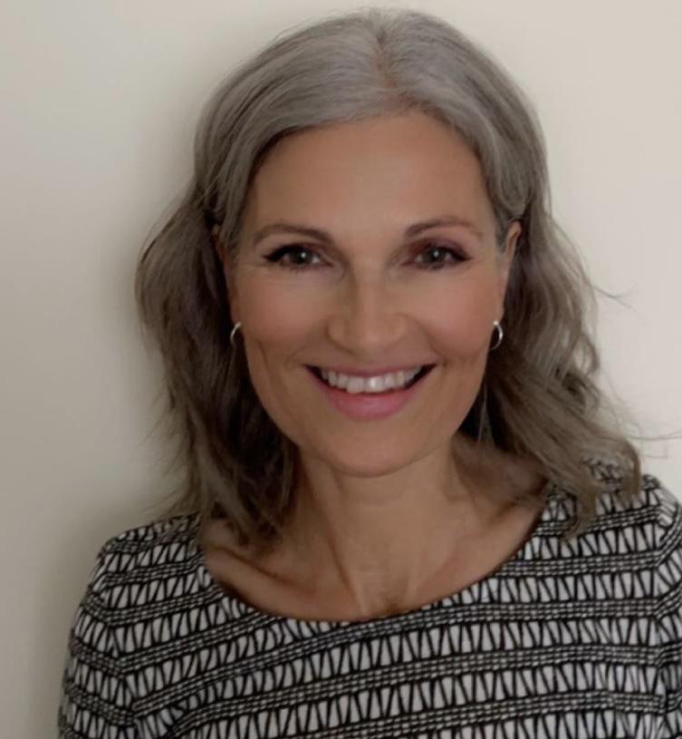 actor Helen Coverdale large photo