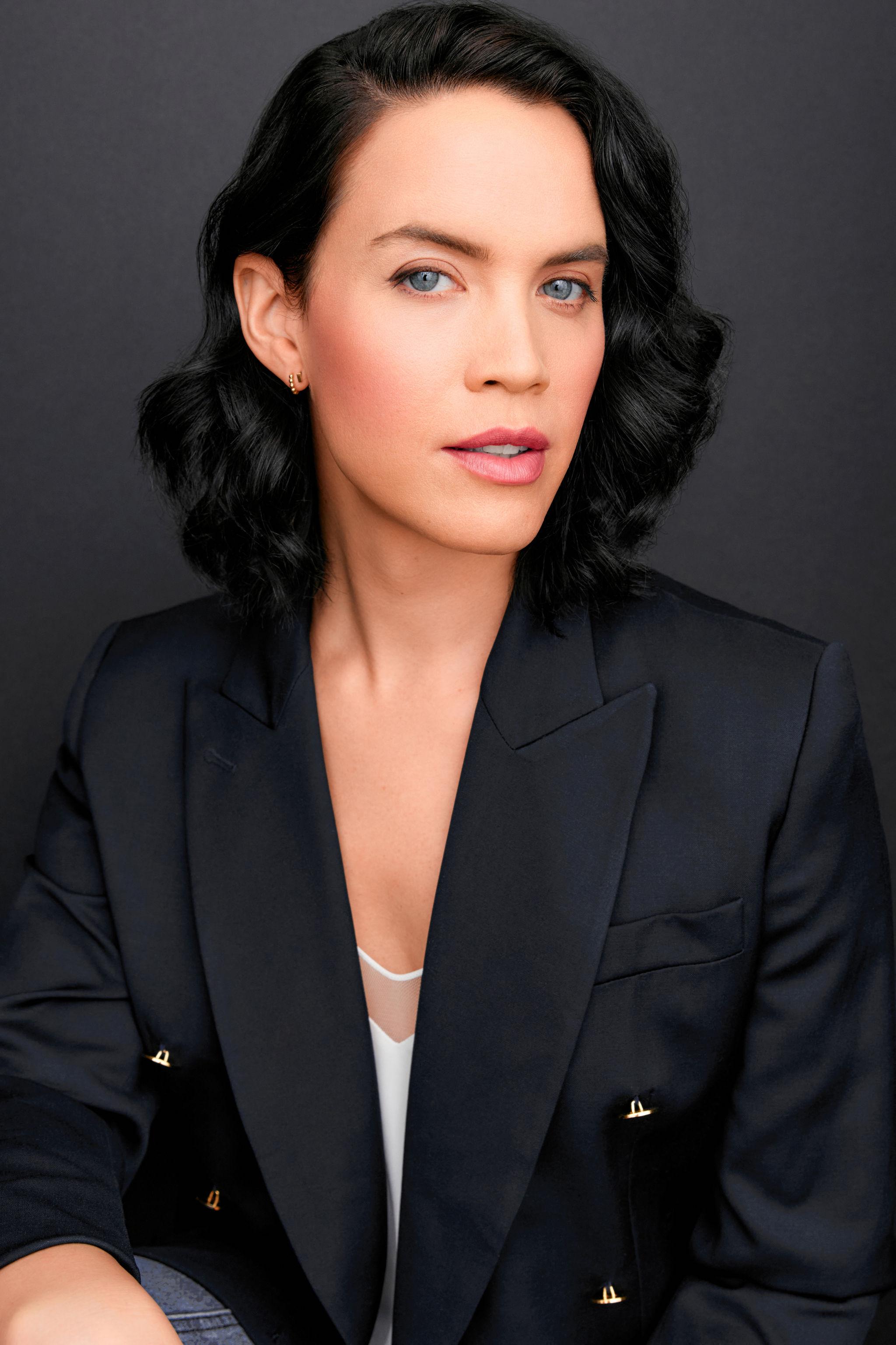 actor Nicola Gorham large photo