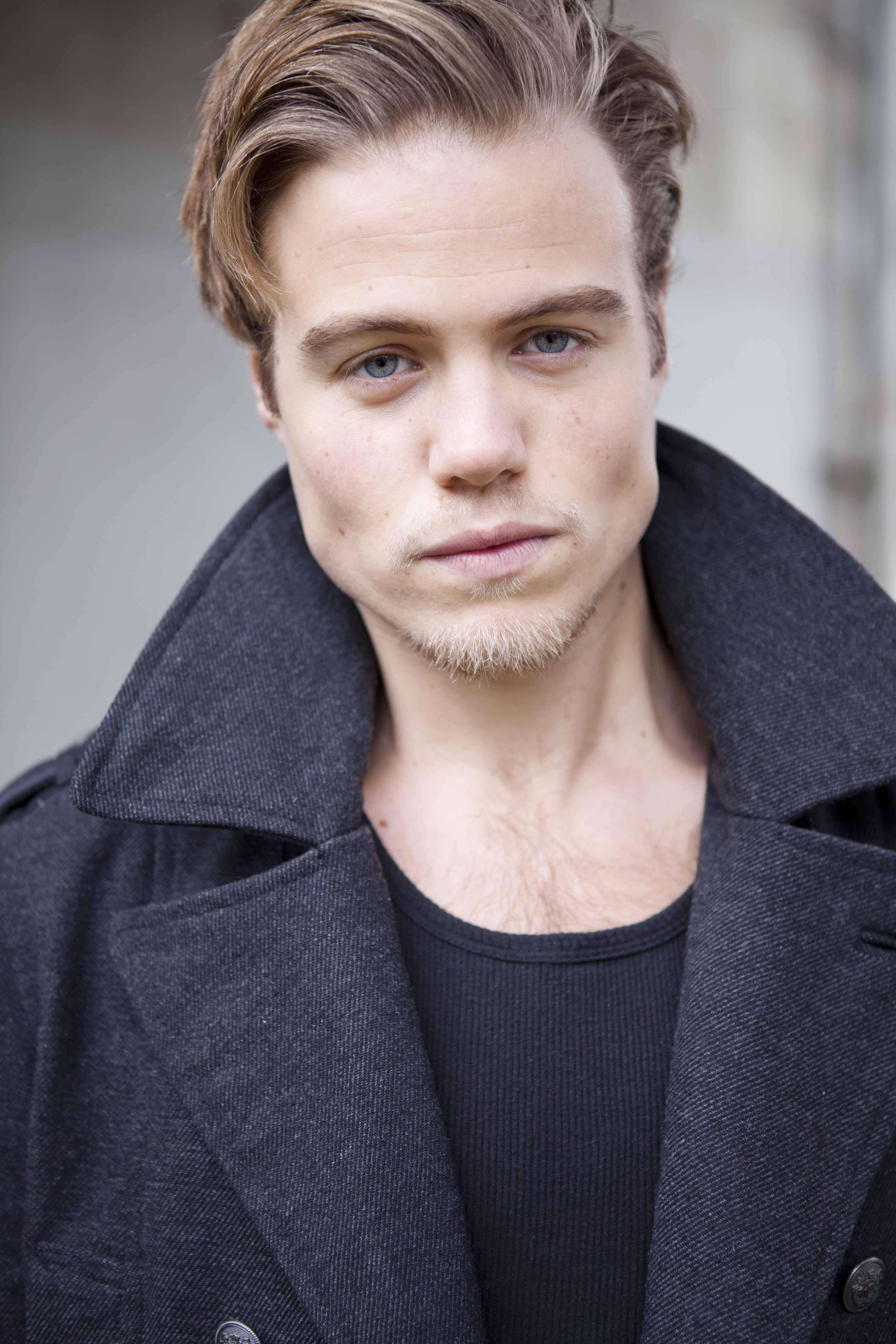 actor Reilly Dolman large photo