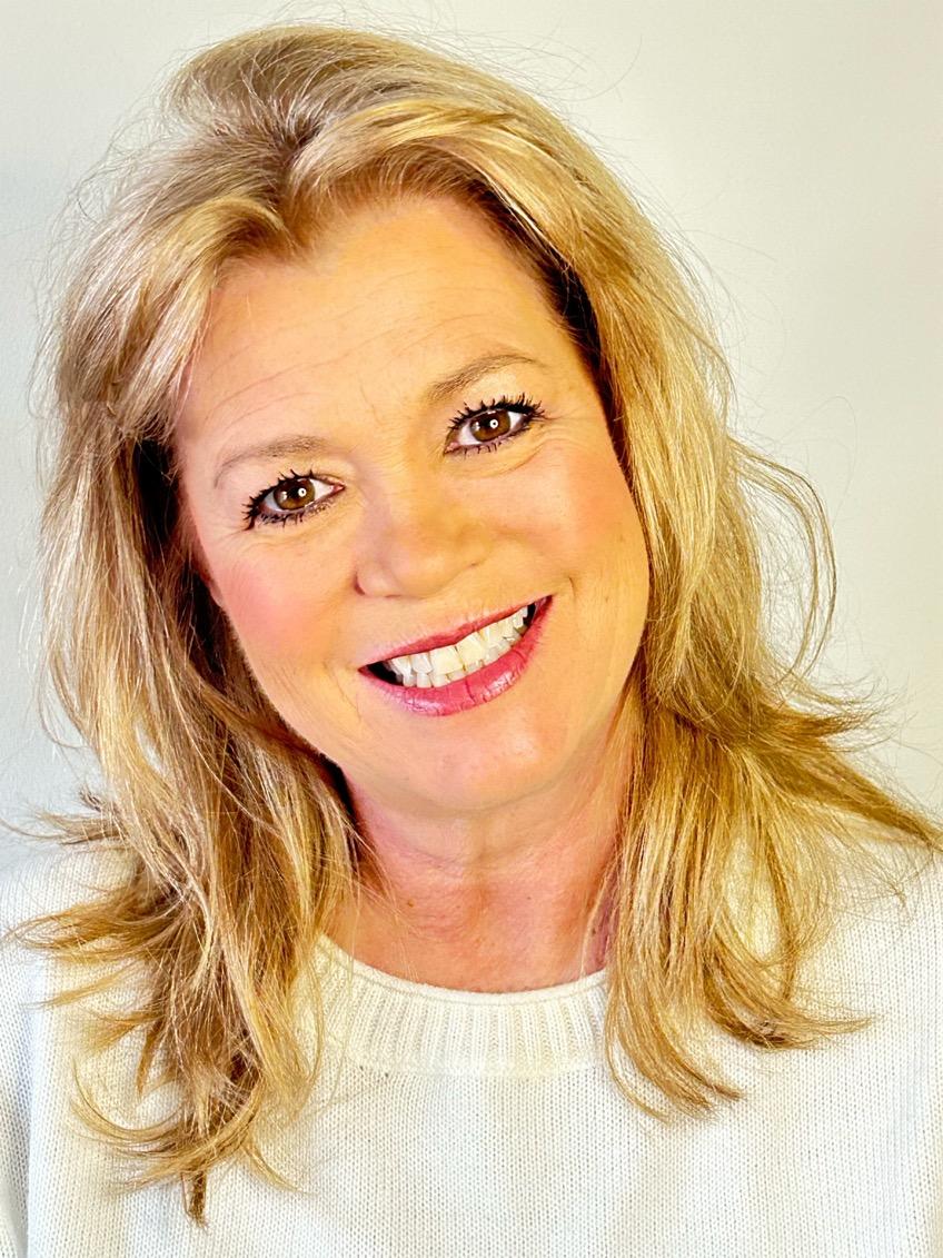 actor Shelby Janes large photo