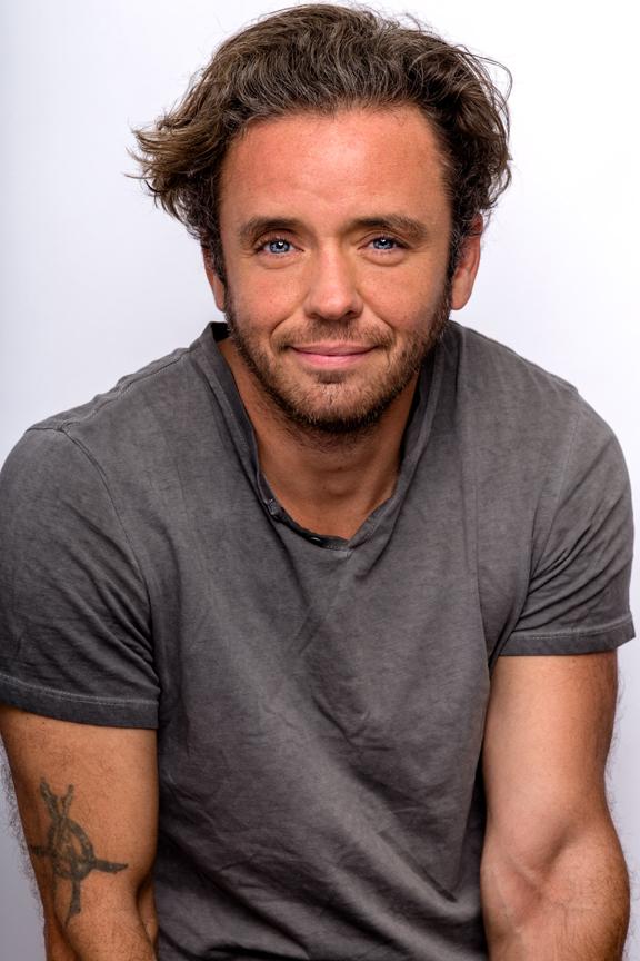 actor Skyler Marshall large photo