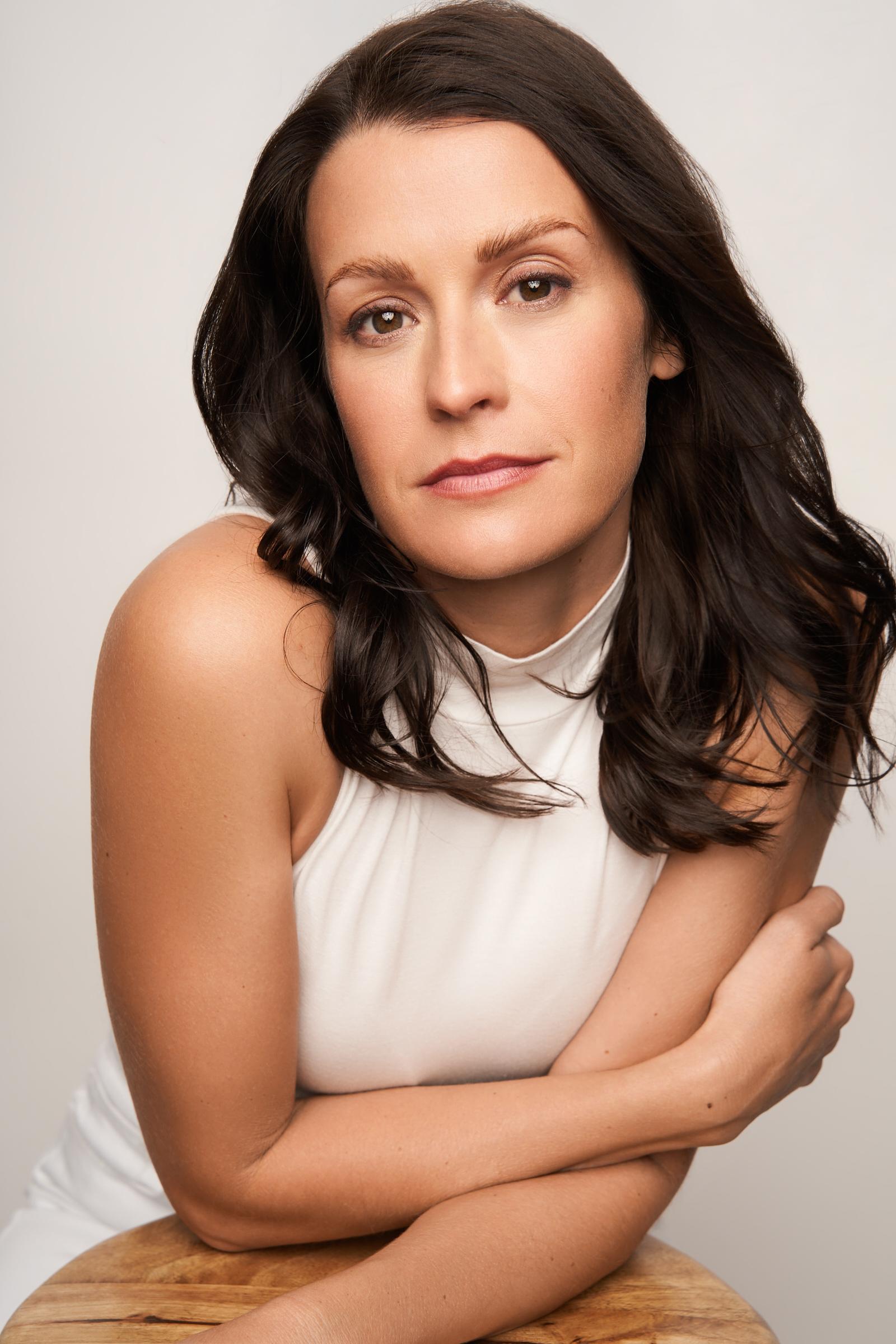 actor Michelle Campbell large photo