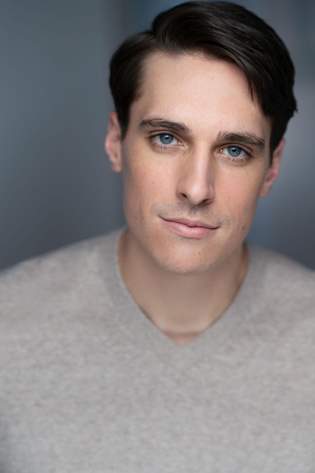 actor Erik Kochenberger large photo