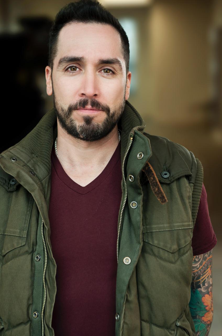 actor Alonso Oyarzun large photo