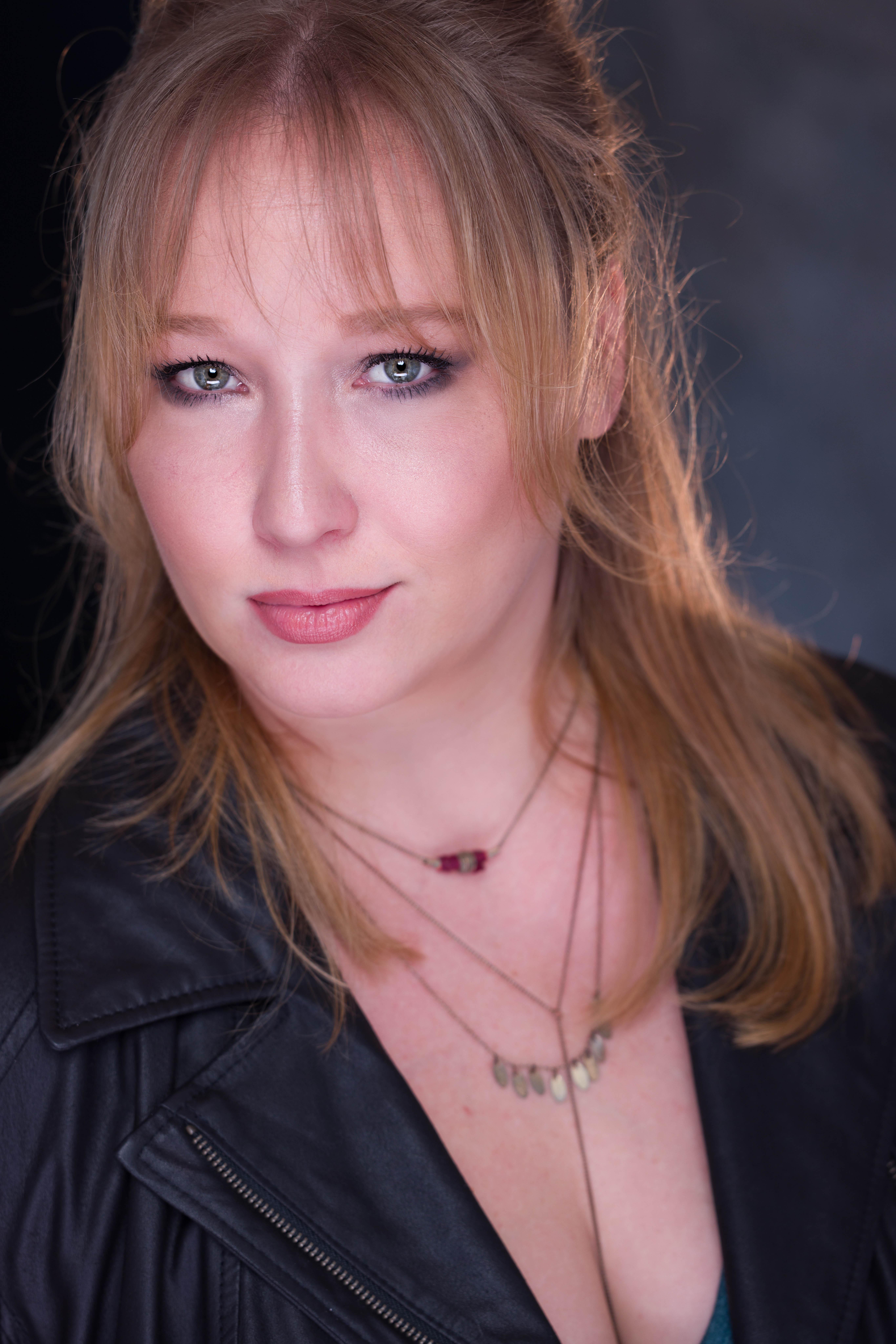 actor Samantha Clay large photo