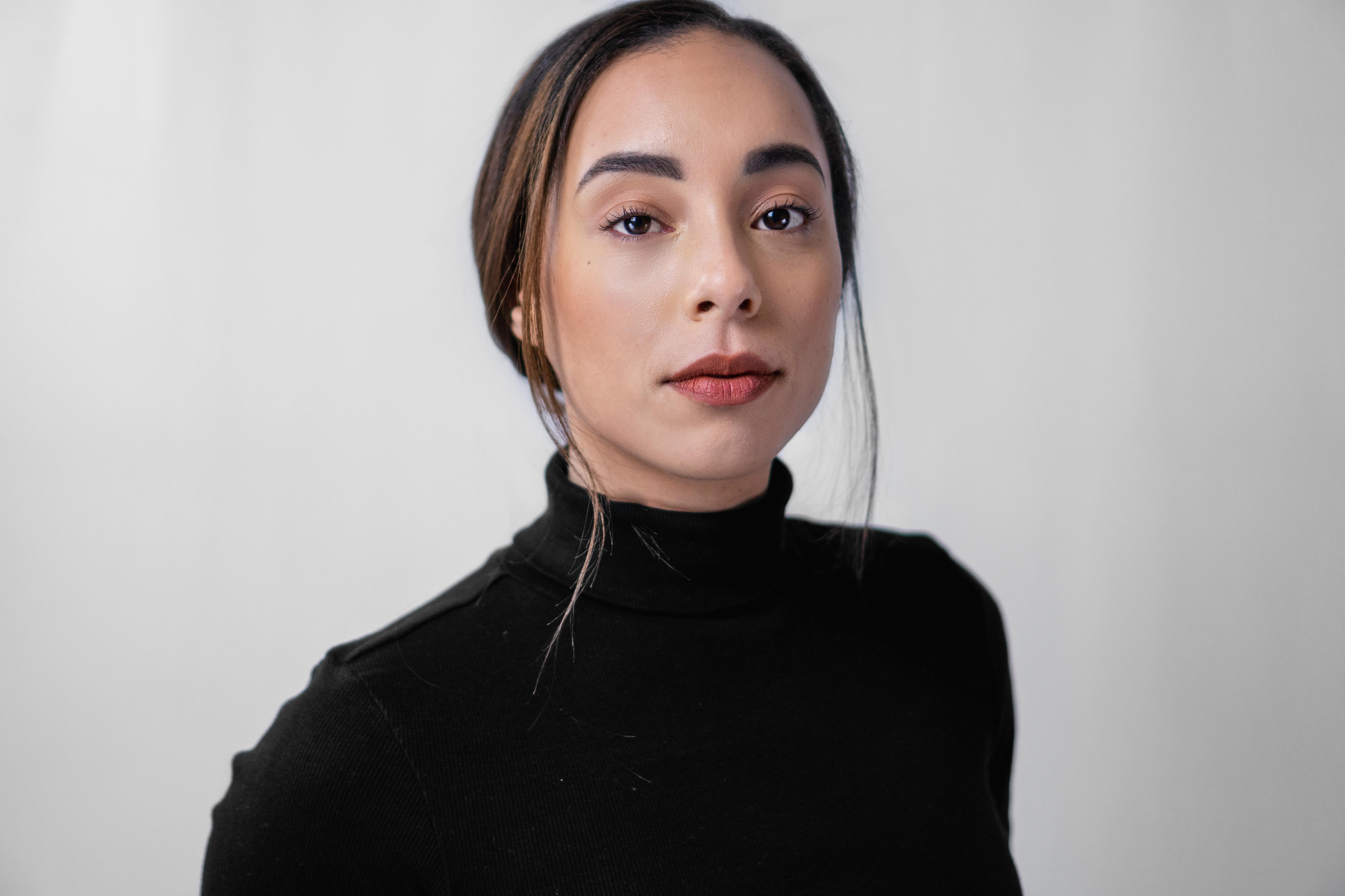 actor Kristin Daniel large photo