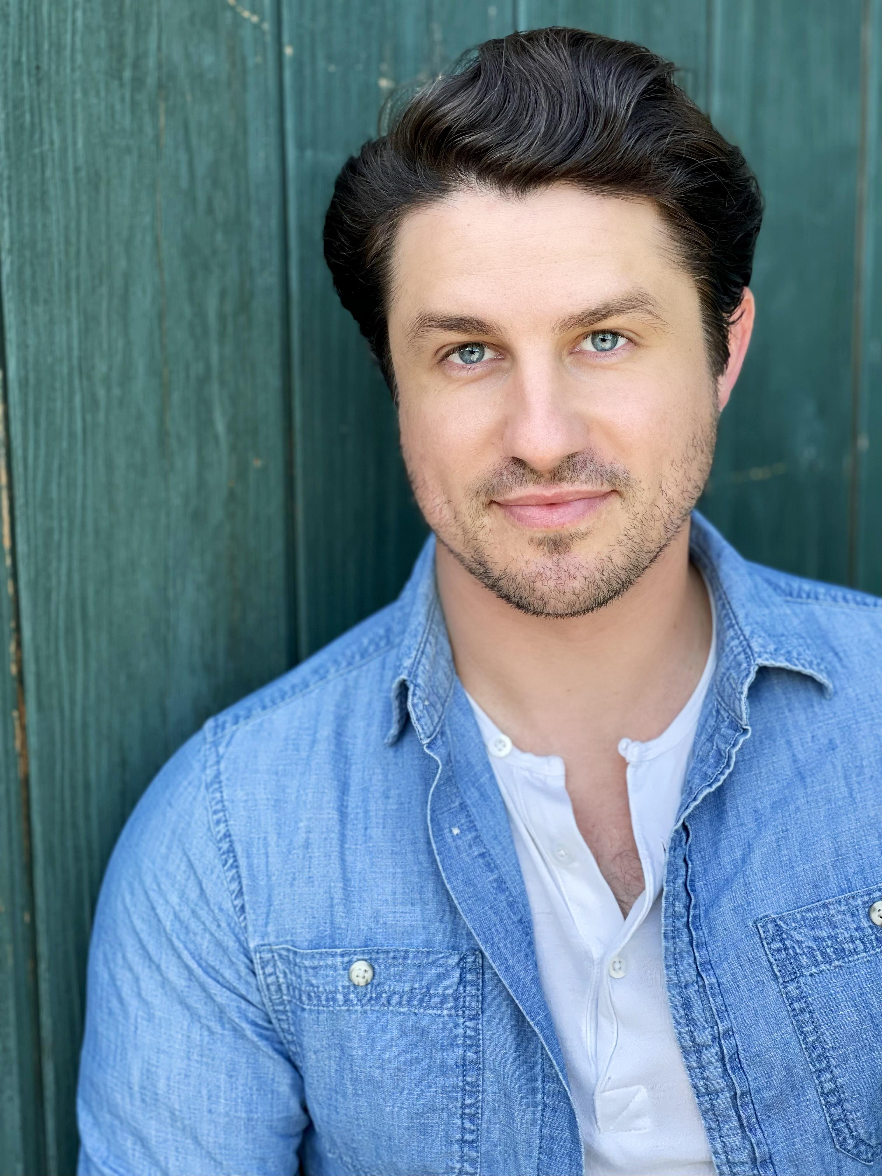 actor Aaron Mees large photo