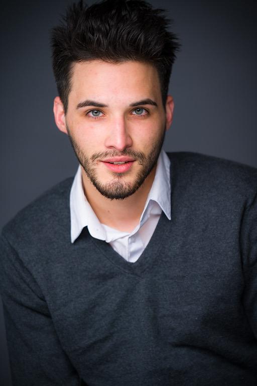 actor Carey Wells large photo