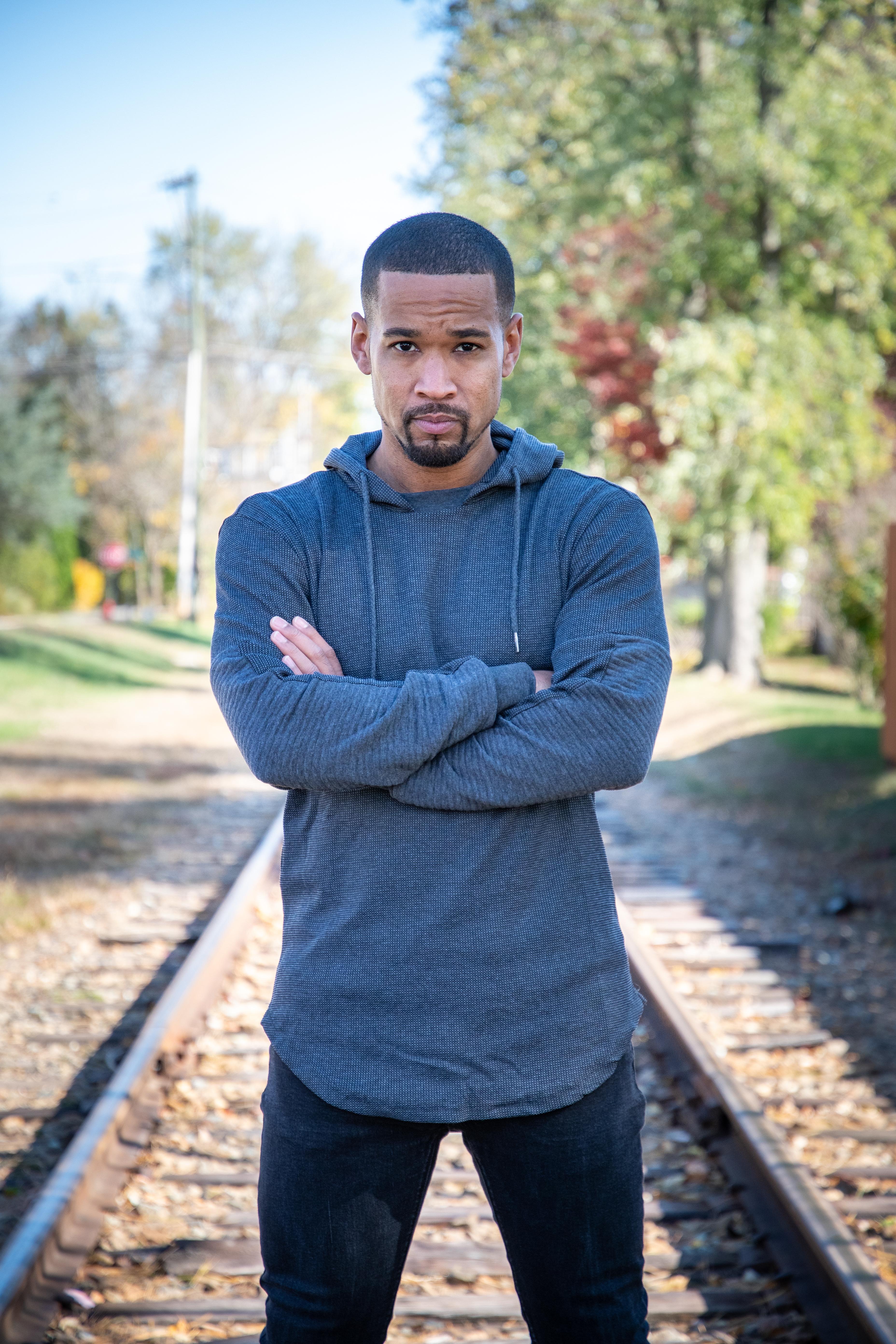 actor Tony Brown large photo