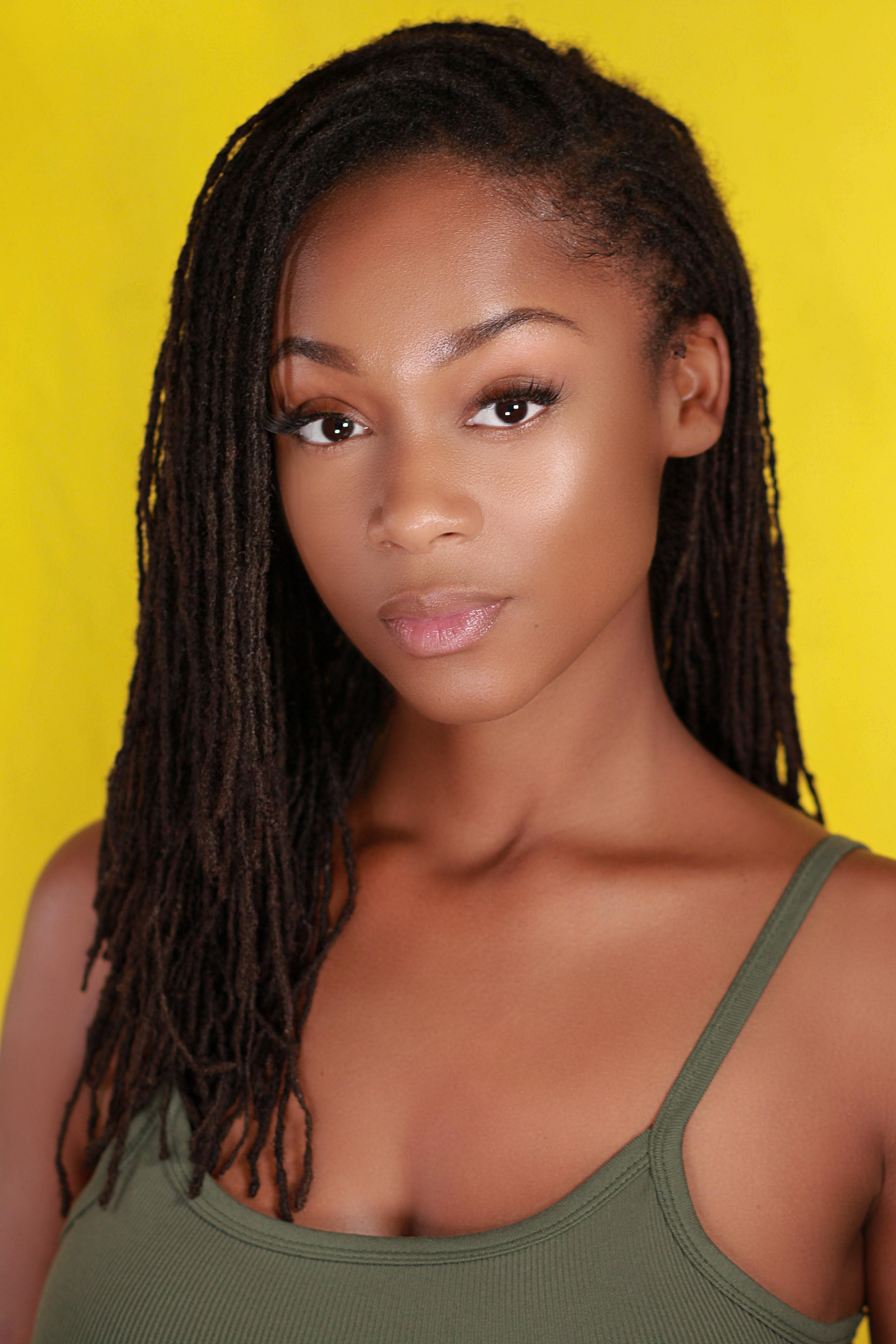 actor Dolly Gray large photo