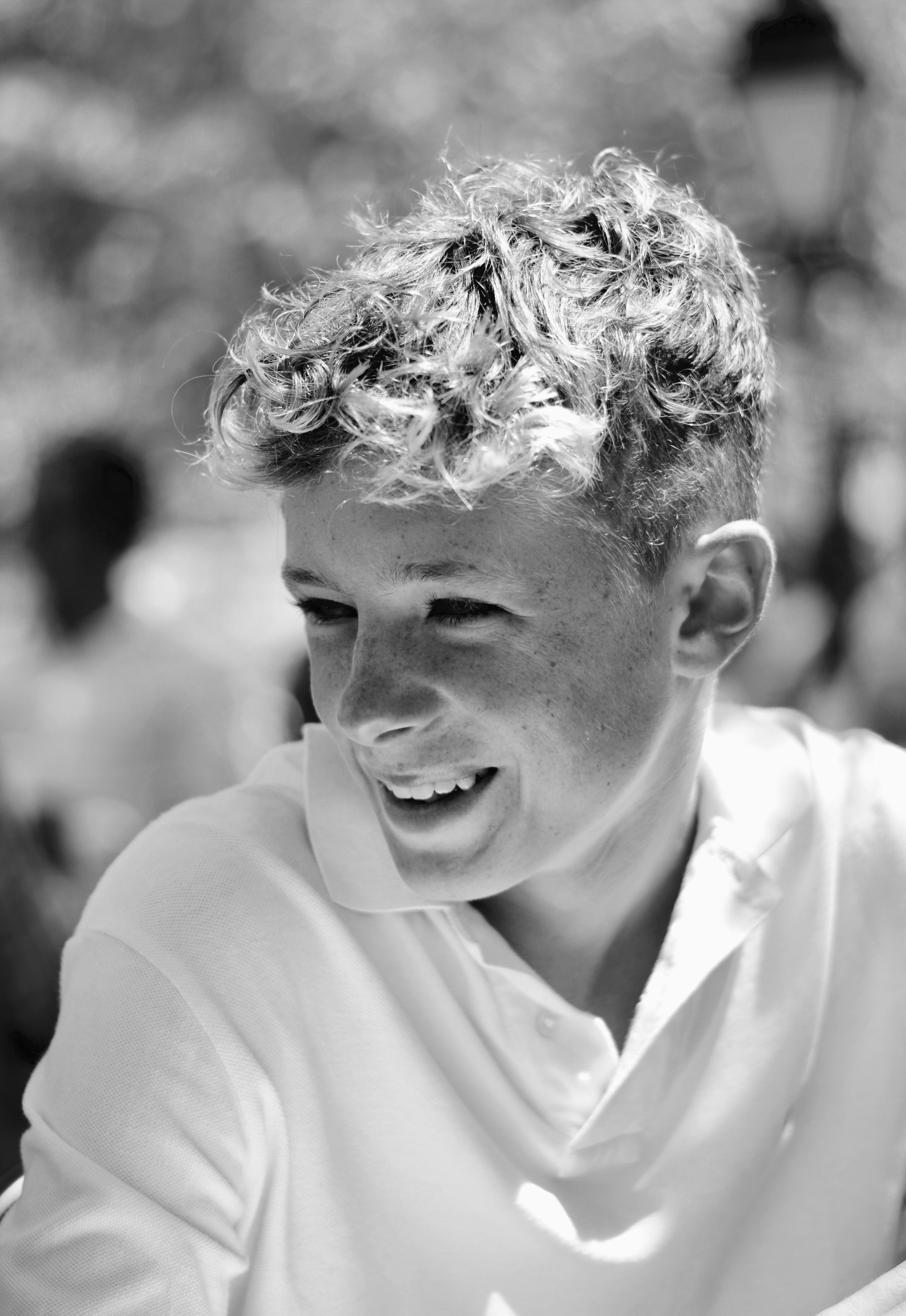 actor Finn Elliot large photo