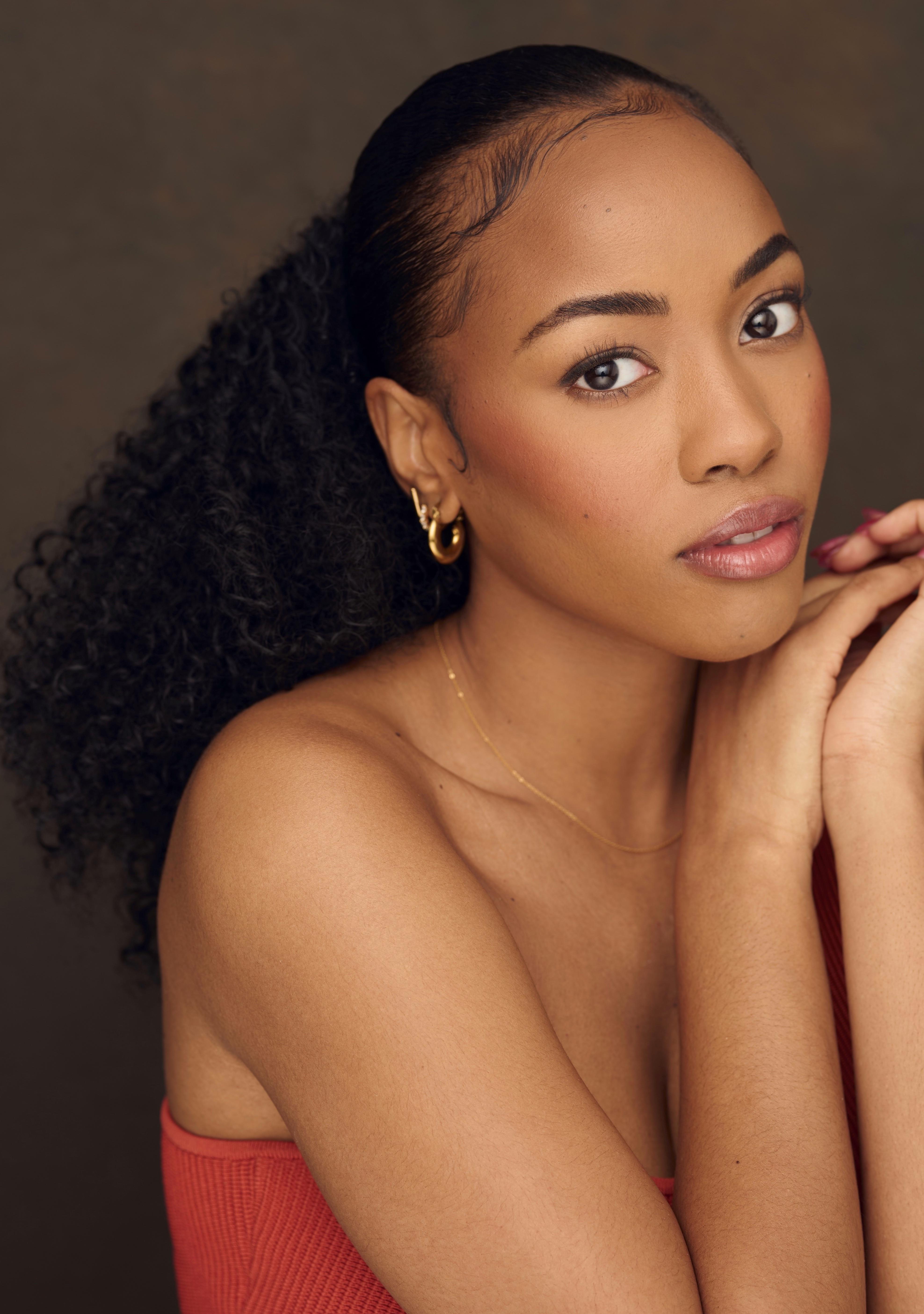 actor Joi Symone large photo