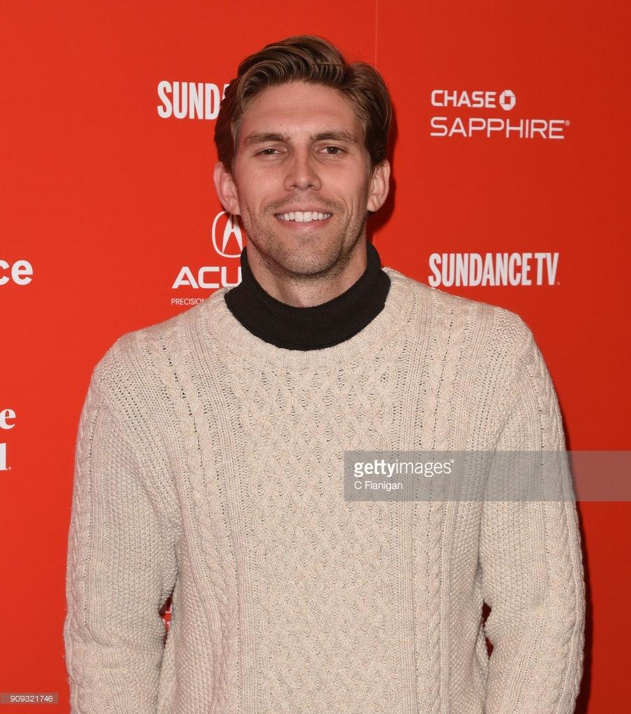 actor Matthew Holcomb large photo