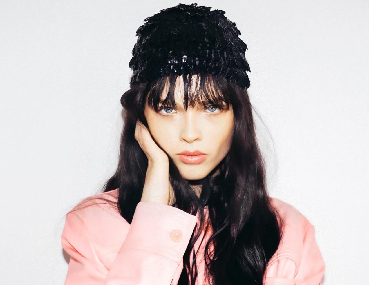 actor Sedona Legge large photo