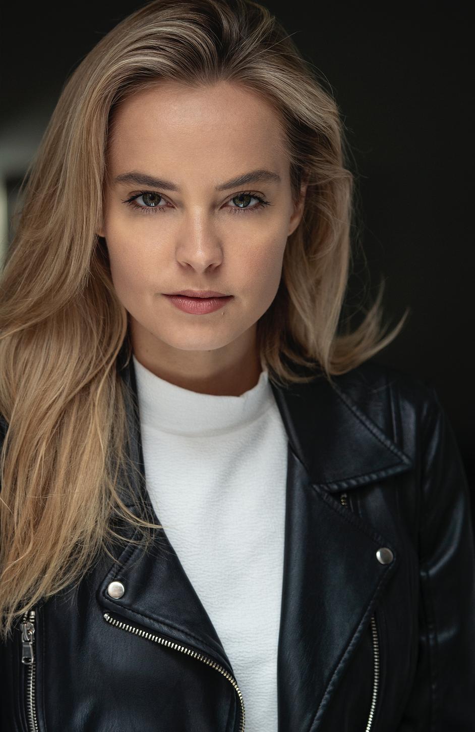 actor Sydney Bakich large photo