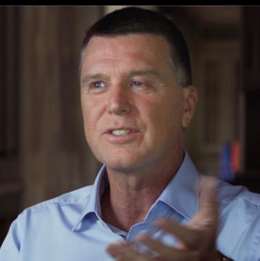 actor Mark Emerson large photo