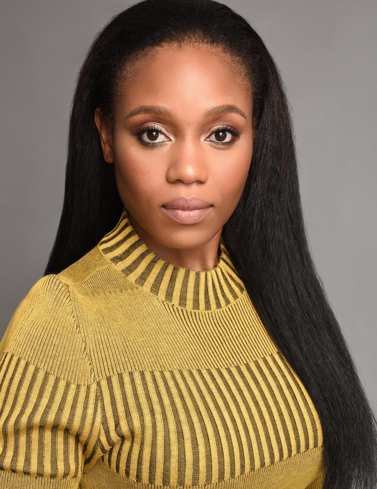 actor Brandi Huzzie large photo