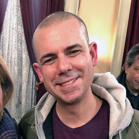 actor Paul McGinnis large photo