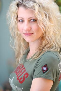 actor Jennifer McComb large photo