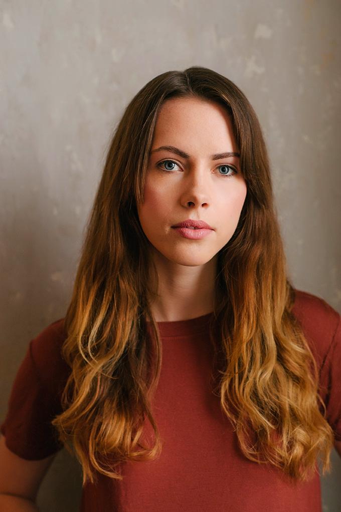 actor Madeline Conway large photo