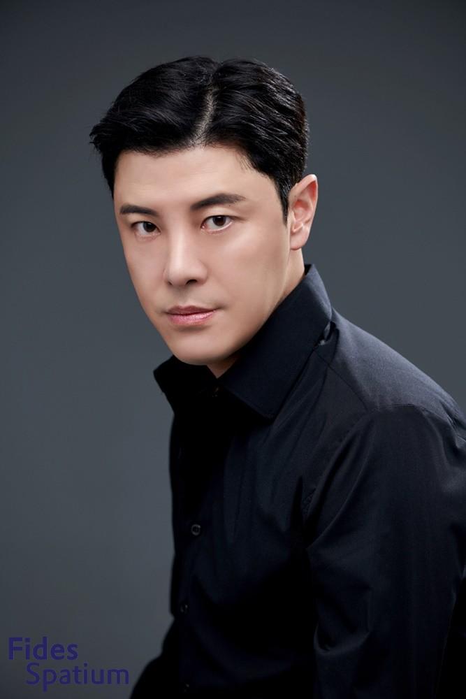 actor Kim Sung-bum large photo