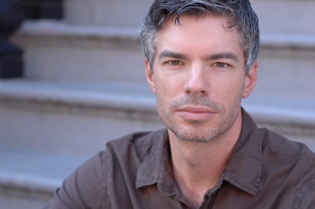 actor Tom Hammond large photo