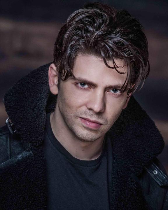 actor Alex Weiner large photo