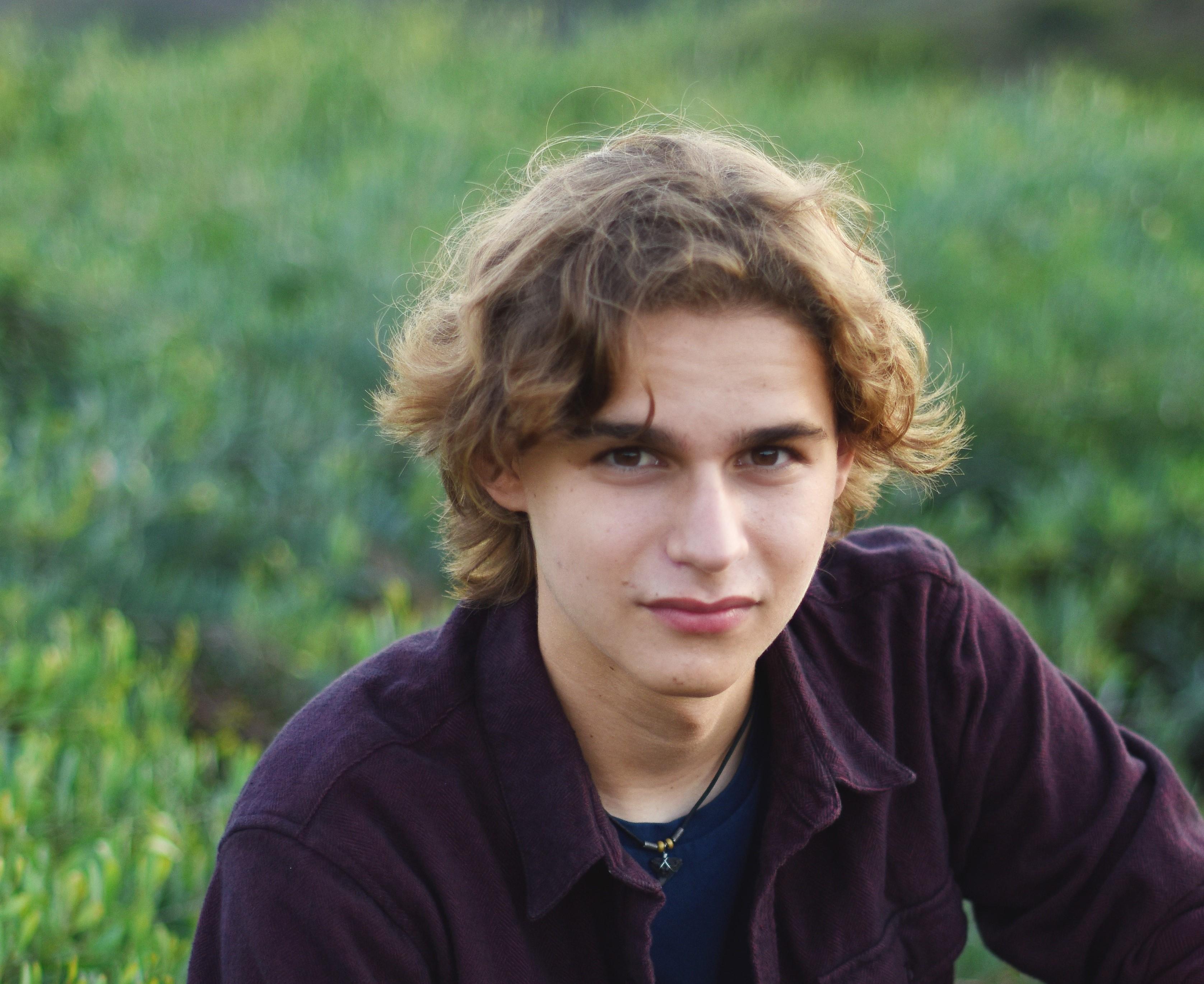 actor Luke Colombero large photo