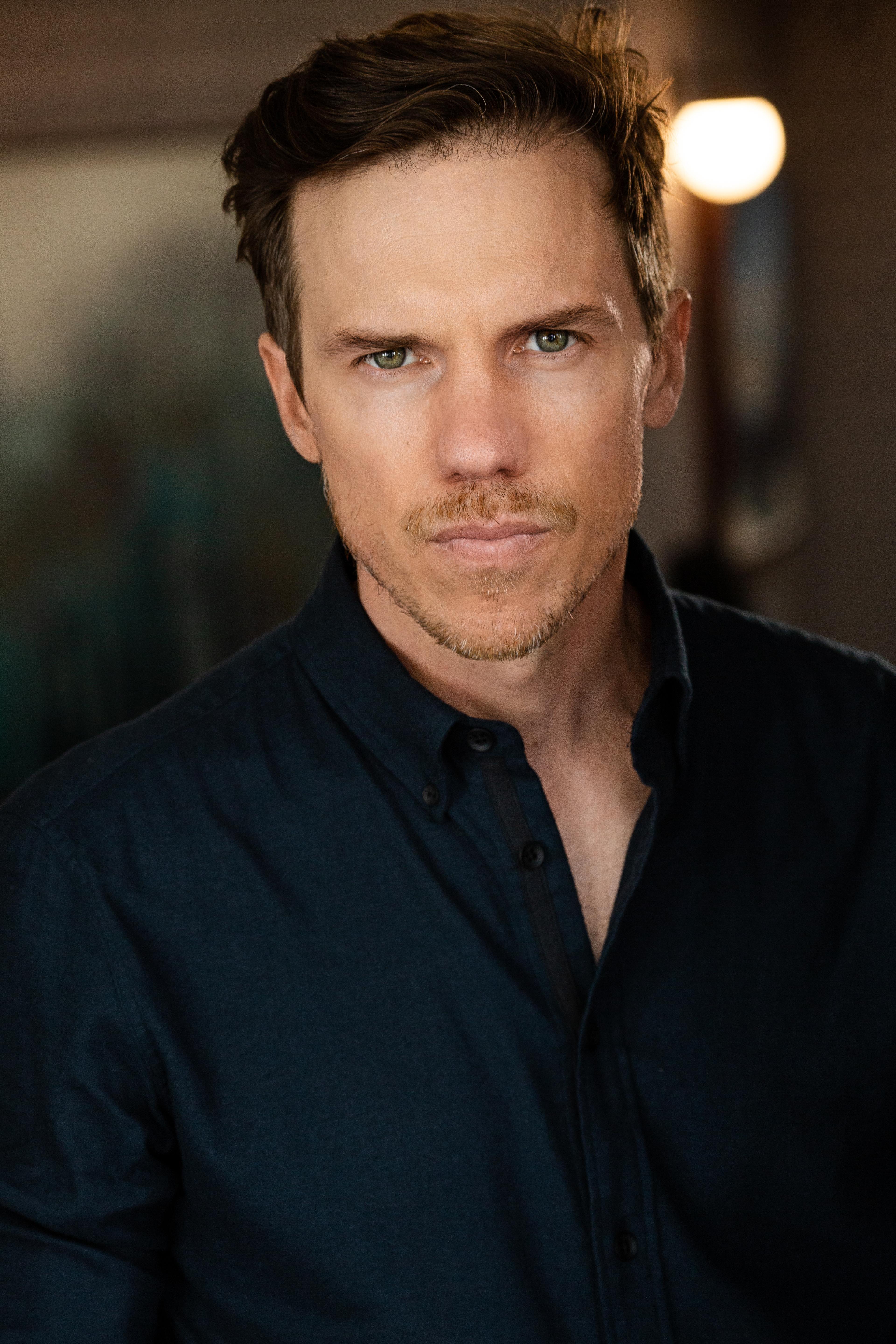 actor Shane Patrick large photo