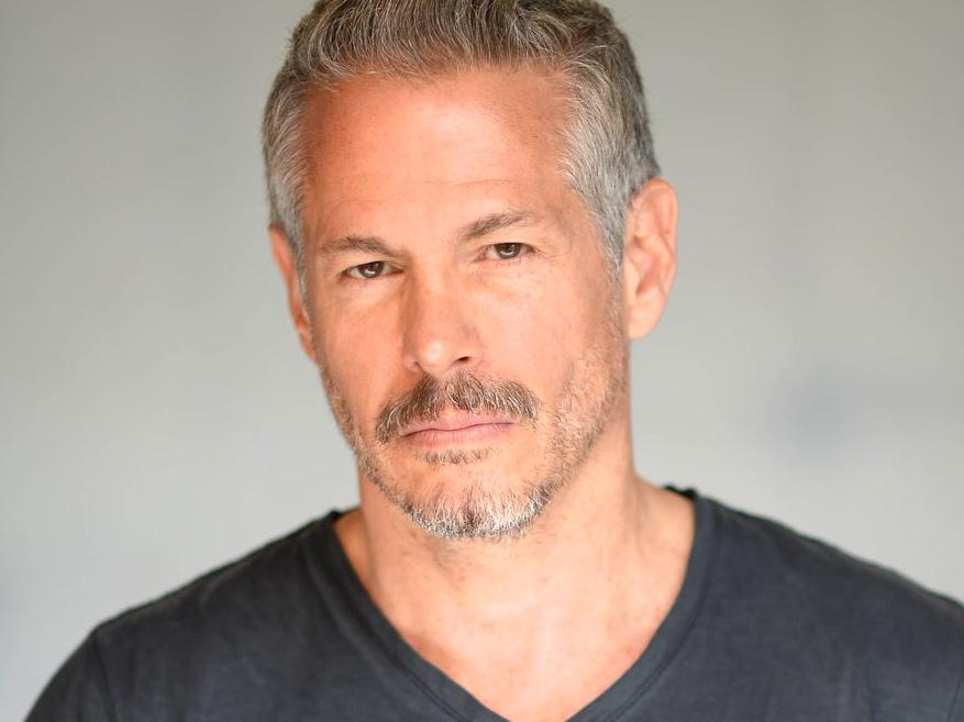 actor Kevin Bernhardt large photo